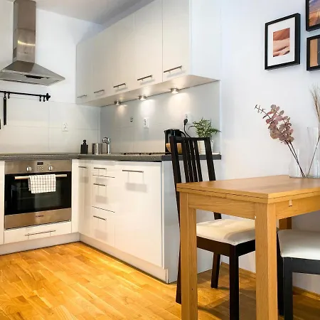 아파트 Charming For Couples In The Heart Of Cracow 크라쿠프